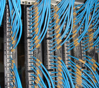 機房綜合布線系統、辦公樓綜合布線、廣州綜合布線公司、企業綜合布線